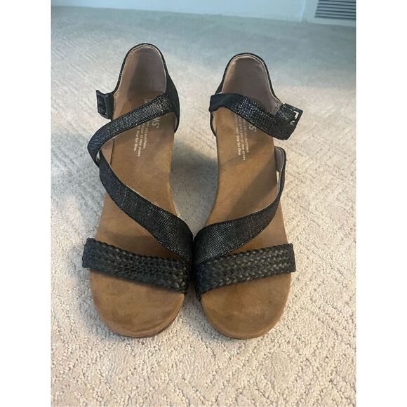 Tom’s Wedge Sandal - Picture 1 of 7